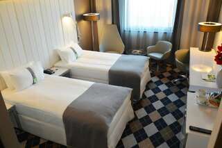 Отель Holiday Inn Bydgoszcz Быдгощ Представительский двухместный номер с 2 отдельными кроватями-1